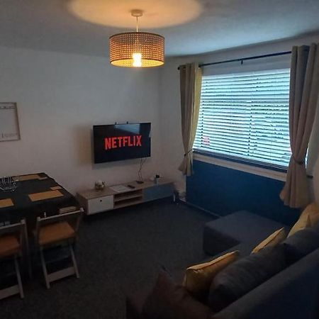6-Min Walk To New Cross Parking Long Stay Discounts ولفرهامبتون المظهر الخارجي الصورة